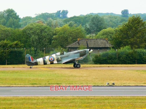 Photo spitfire battle - ,