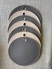 7 Silicone Non Slip Heat Resistant Waterproof 14cm Honeycomb Patterned Placemats