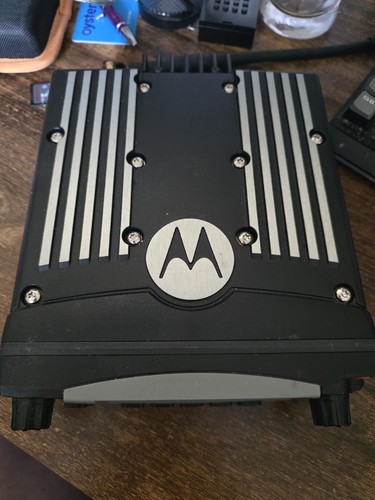 Motorola xtl 5000 uhf - motorola,
