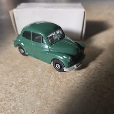 CLASSIC CORGI MORRIS MINOR GREEN SCALE MODEL