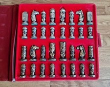 White Queen - Chess Set - In