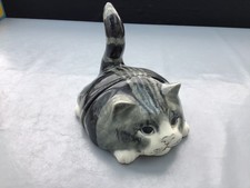 VINTAGE MIKE HINTON ( WINSTANLEY )  BLACK & WHITE TABBY CAT BOOKENDS SIGNED 