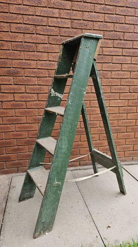 Vintage wooden ladder - ,