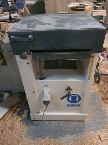 Axminster 410 thickness - th,