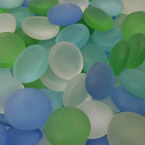 Decorative glass pebbles - decorative,