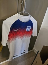 England 2018 Training Shirt World Cup medium