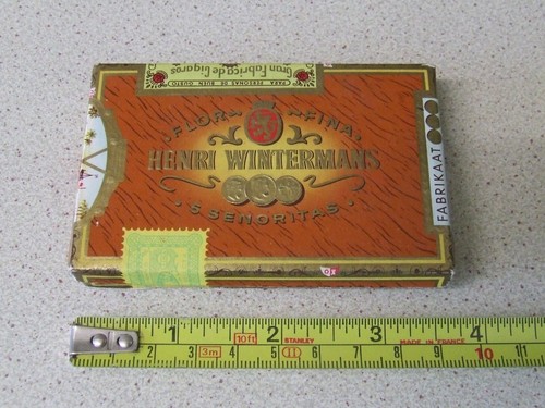 Empty box flor - empty,