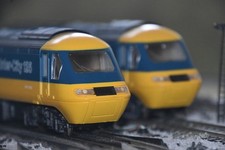 Lima InterCity 125 HST 253042 BR Blue & Yellow W43168 Power W43167 Dummy vgc OO