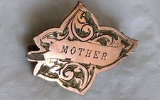 Vintage Sweetheart Name Brooch Mother Engraved Rose Gold Front Vintage Signed