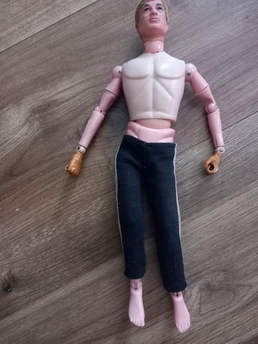Vintage action man - action, black