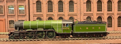 Hornby lner green - hornby,