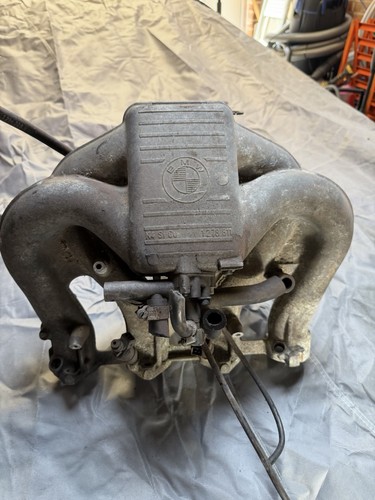 Bmw e30 318i inlet manifold - 318i,