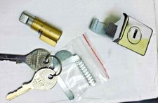 VESPA SET OF TOOL BOX LOCK &