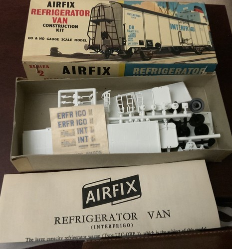 Old stock airfix oo - bn,