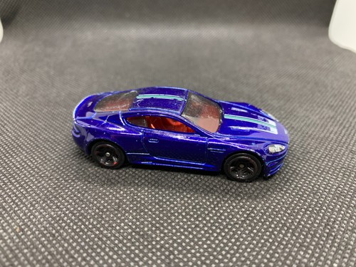 Hot wheels aston - aston, dbs
