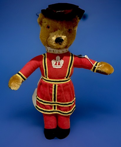 Merrythought vintage beefeater - vintage,