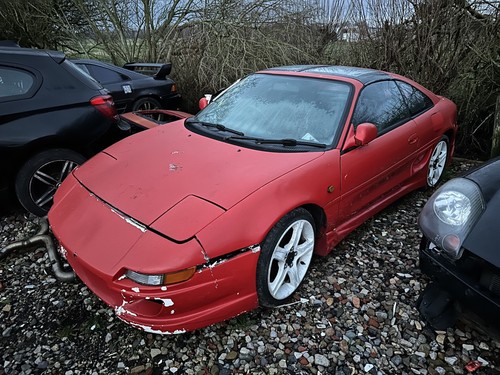 Breaking toyota mr2 - toyota, mk2