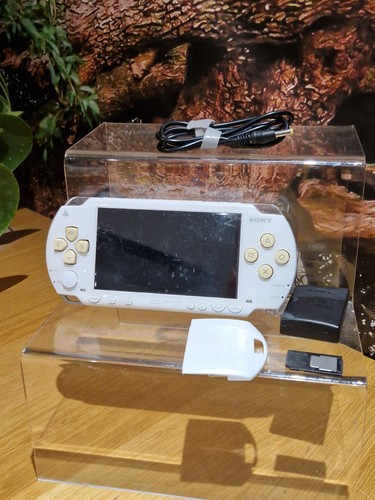 Sony psp 1003 white console - white,