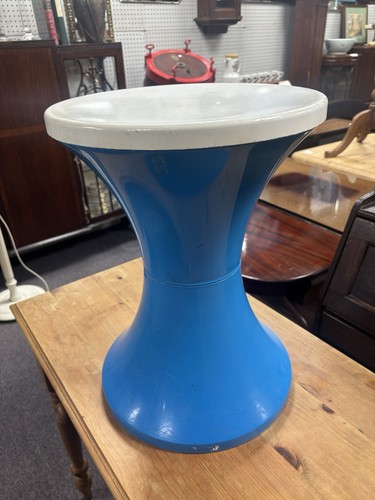 Vintage 1960s mid century tam - mid,