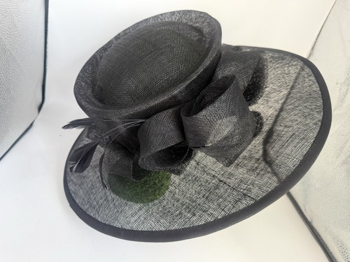 Stunning large black wide - stunning,
