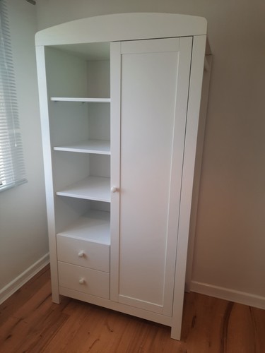 Wardrobe - , +