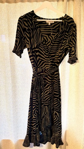 Green tiger print - print, midi