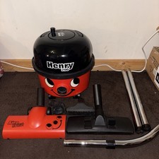 NUMATIC Henry HVR200-11 Vacuum
