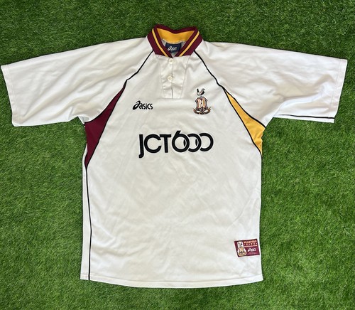 Bradford city 1999 2001 away - bradford,