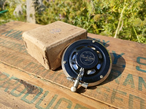 Vtg mastertone gramophone - mastertone,