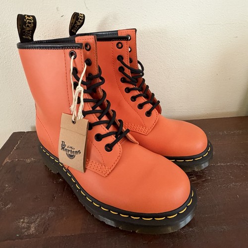 Martens style 25714 hi - martens,