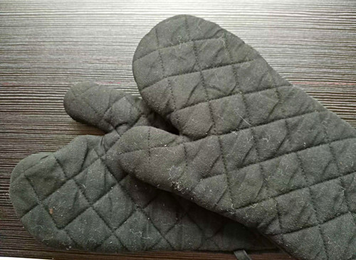 Black quilted fabric - 2,