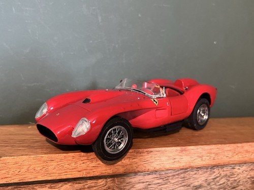 Danbury mint 1958 ferrari - mint,
