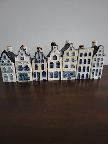 Blue delft houses - #18,, 20,
