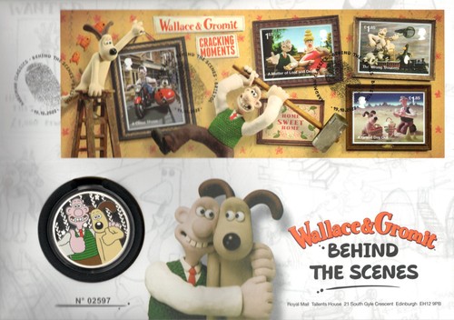 Wallace and gromit behind - wallace,