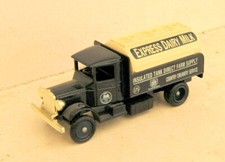 milk bottle : lovely old Express Dairy Tank Truck ( milkfloat) Lledo promo