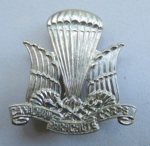 Military cap badge canada - w/m,