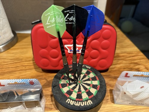 Love darts apex - love,