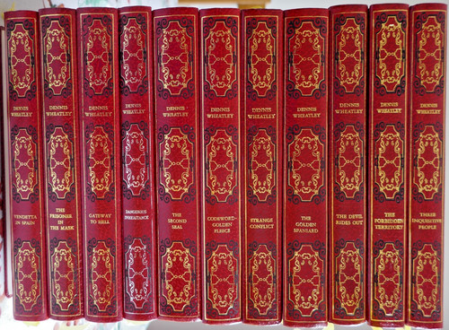 Complete set dennis - complete, of