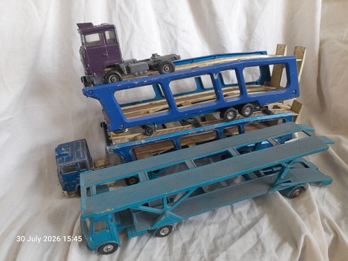 Dinky corgi transporters - dinky/corgi,