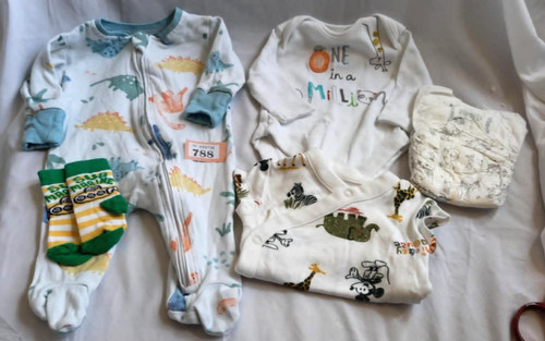 Reborn baby dolls - , clothes