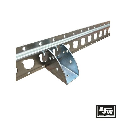 Internal decking bracket - decking,