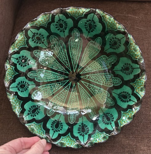 Scalloped edge glazed vtg - glazed,
