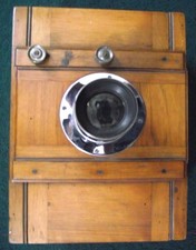 Wooden field camera camera 13x18  lens Thomson London
