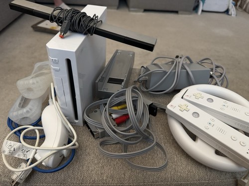 Nintendo wii console bundle - nintendo,
