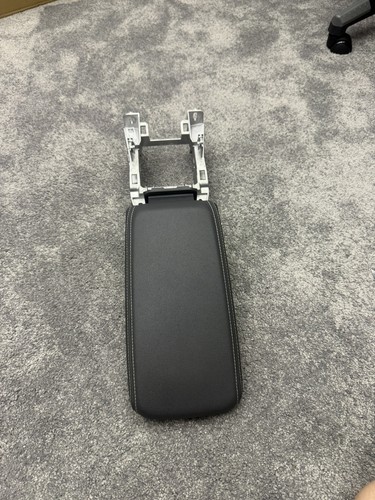 Audi 2025 arm rest - s3,