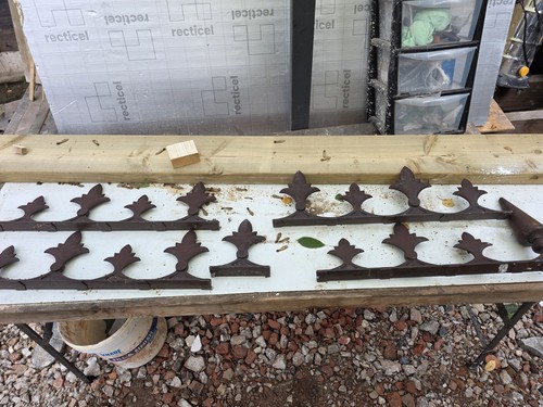 Cast iron decorative ridge - cast,