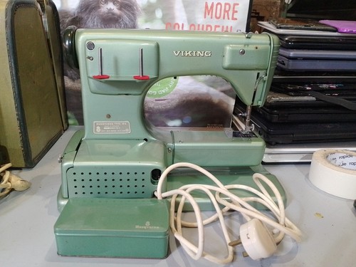 Vintage husqvarna viking 19e - vintage,