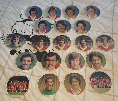Liverpool badges headshots - fc,