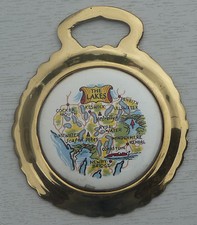 LAKE DISTRICT COLLECTABLE ENGLISH HORSE BRASS WITH CERAMIC CENTRE-UP TO 50% OFF