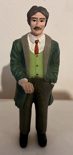 Dolls house resin - house,